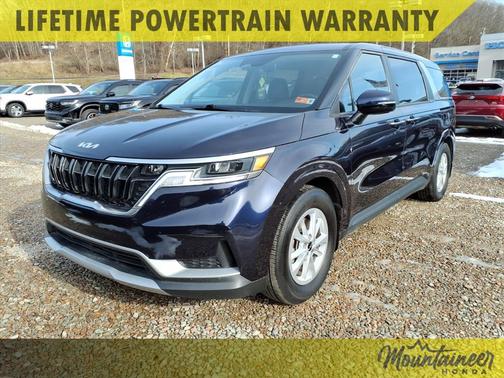 2024 Kia Carnival LX