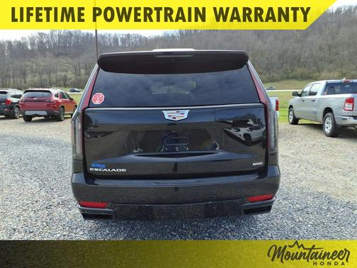 2024 Cadillac Escalade ESV Sport