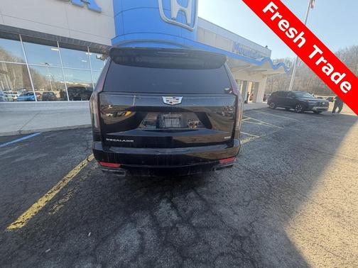 2024 Cadillac Escalade ESV Sport