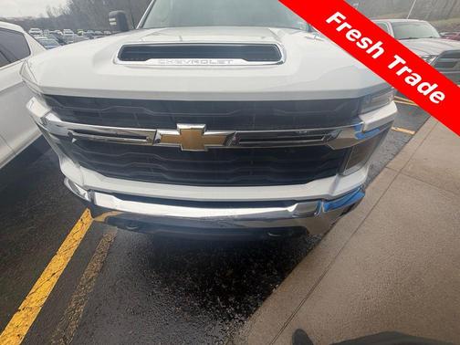 Summit White 2025 Chevrolet Silverado 2500 LT