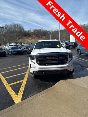 2022 GMC Sierra 1500 AT4