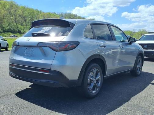 Solar Silver Metallic 2026 Honda HR-V LX