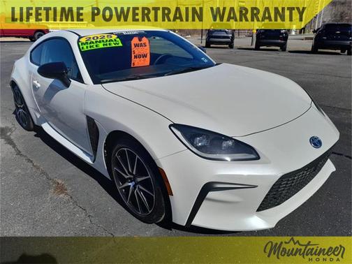 2025 Toyota GR86 Base