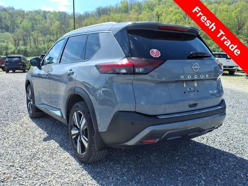 Boulder Gray Pearl 2023 Nissan Rogue SL