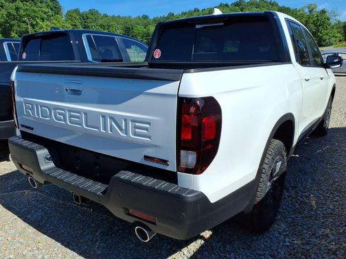 Platinum White Pearl 2026 Honda Ridgeline TrailSport