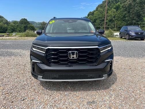 2023 Honda Pilot AWD Elite