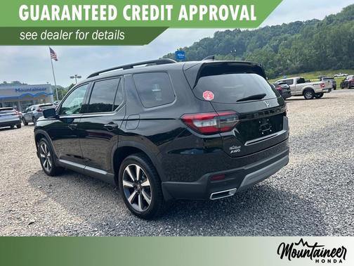 2023 Honda Pilot AWD Elite