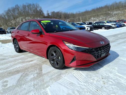 2021 Hyundai ELANTRA SEL