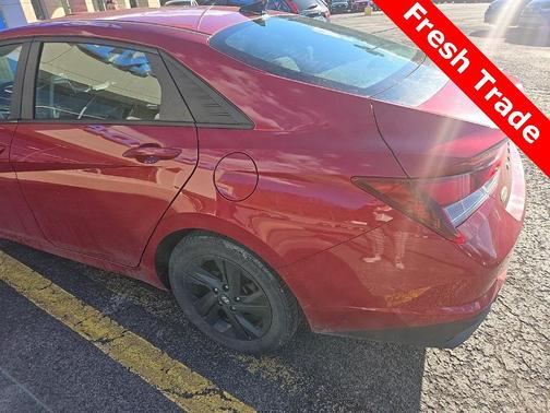 2021 Hyundai ELANTRA SEL