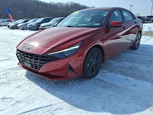 2021 Hyundai ELANTRA SEL