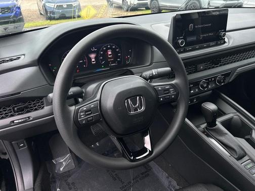 2025 Honda Accord LX 1.5T