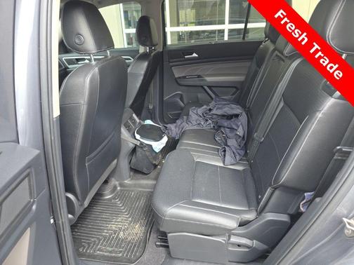 2021 Volkswagen Atlas 3.6L SE w/Technology