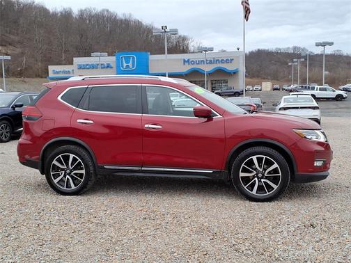 2017 Nissan Rogue SL