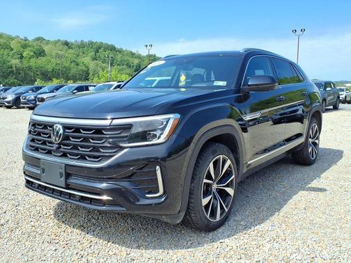 Deep Black 2024 Volkswagen Atlas Cross Sport 2.0T SEL Premium