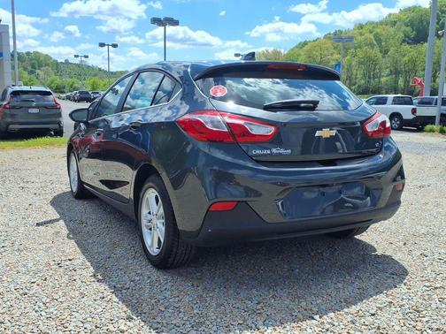 Nightfall Gray Metallic 2018 Chevrolet Cruze LT