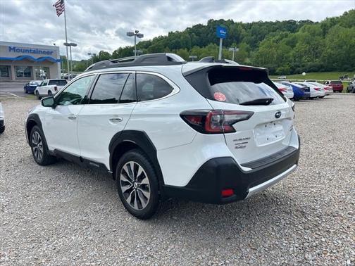 2024 Subaru Outback Touring XT
