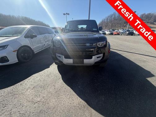 2025 Land Rover Defender 110 P300