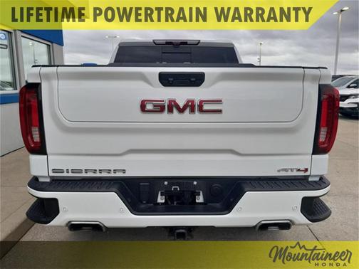 2022 GMC Sierra 1500 AT4