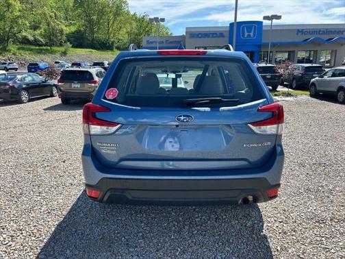 2022 Subaru Forester Base