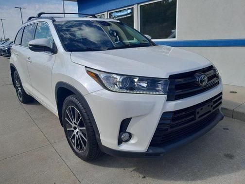 2018 Toyota Highlander SE