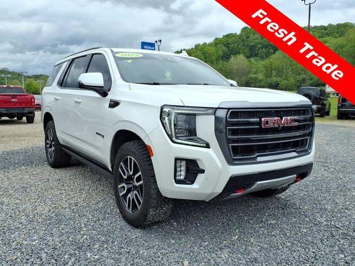 White Frost Tricoat 2023 GMC Yukon 4WD AT4
