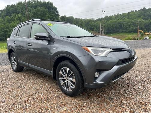 2017 Toyota RAV4 Hybrid XLE
