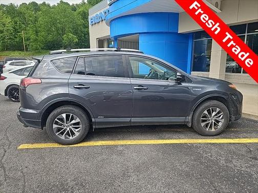 2017 Toyota RAV4 Hybrid XLE