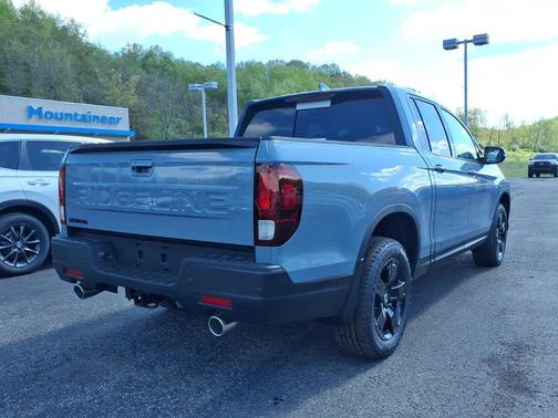 Sonic Gray Pearl 2026 Honda Ridgeline Black