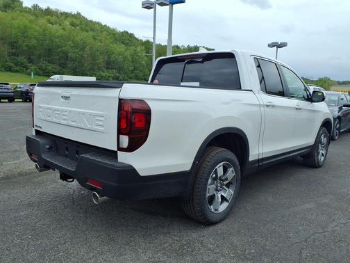 Platinum White Pearl 2026 Honda Ridgeline RTL