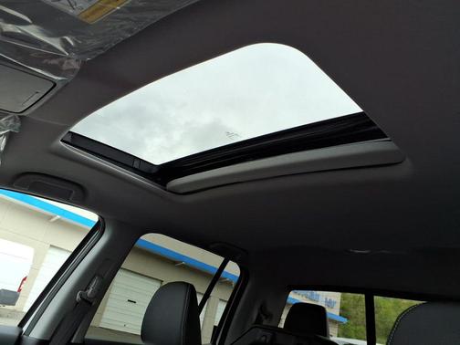Platinum White Pearl 2026 Honda Ridgeline RTL
