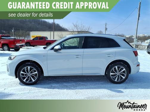 2023 Audi Q5 45 S line Premium Plus