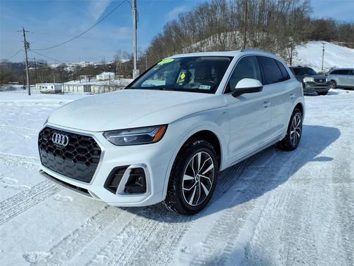 2023 Audi Q5 45 S line Premium Plus