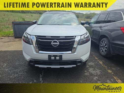 2025 Nissan Pathfinder Platinum 4WD