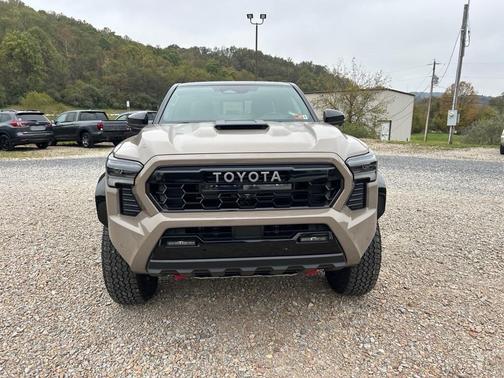 2025 Toyota Tacoma Hybrid Trailhunter