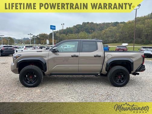 2025 Toyota Tacoma Hybrid Trailhunter