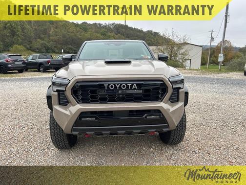 2025 Toyota Tacoma Hybrid Trailhunter