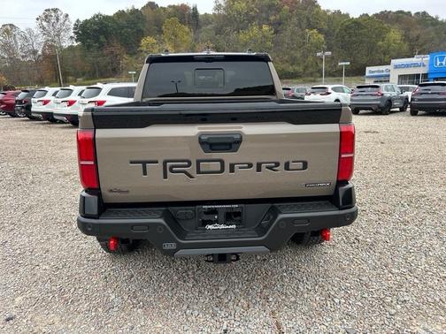 2025 Toyota Tacoma Hybrid Trailhunter