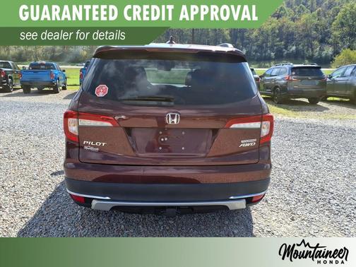 2021 Honda Pilot Touring 8-Passenger