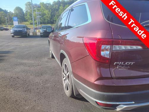2021 Honda Pilot Touring 8-Passenger
