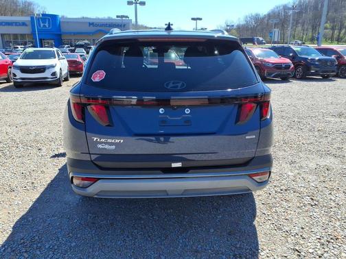 2025 Hyundai TUCSON SEL