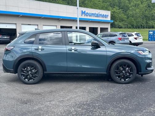 2025 Honda HR-V AWD Sport