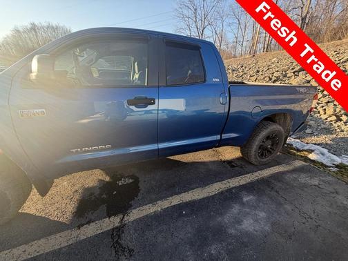 2017 Toyota Tundra SR5
