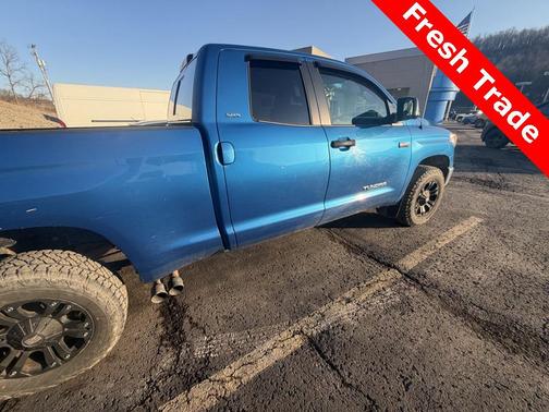 2017 Toyota Tundra SR5