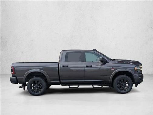 2021 RAM 3500 Laramie Crew Cab 4x4 6'4' Box