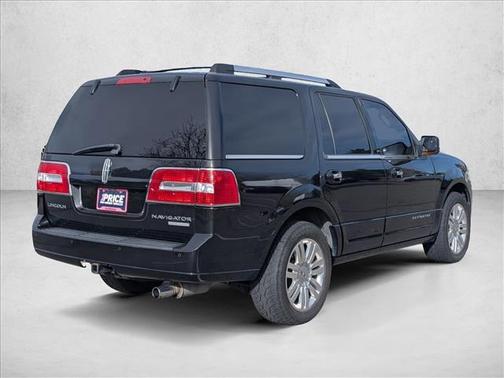 2012 Lincoln Navigator Base