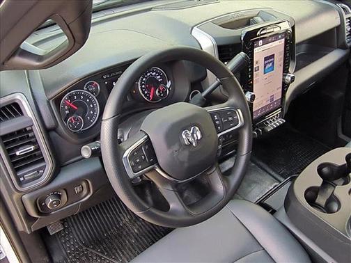 2026 RAM 2500 Tradesman Crew Cab 4x4 8' Box