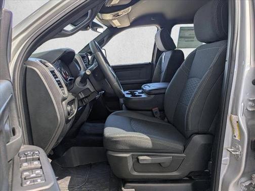 Silver Zynith 2026 RAM 2500 Tradesman Crew Cab 4x4 6'4' Box