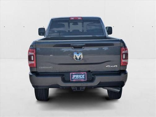 2023 RAM 3500 Big Horn Crew Cab 4x4 8' Box