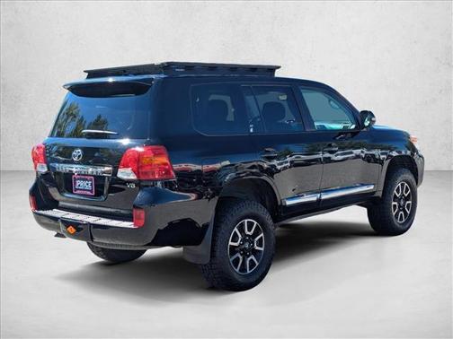 2013 Toyota Land Cruiser Base