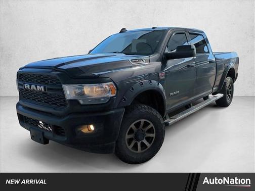 2022 RAM 2500 Tradesman Crew Cab 4x4 6'4' Box